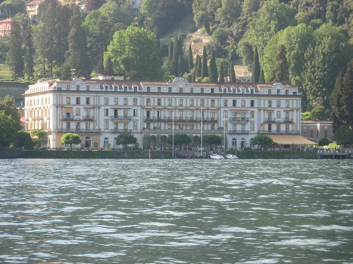 Villa d'Este hotel facade seen from the water at Cernobbio